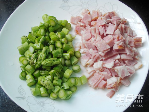 五彩蛋炒饭的做法