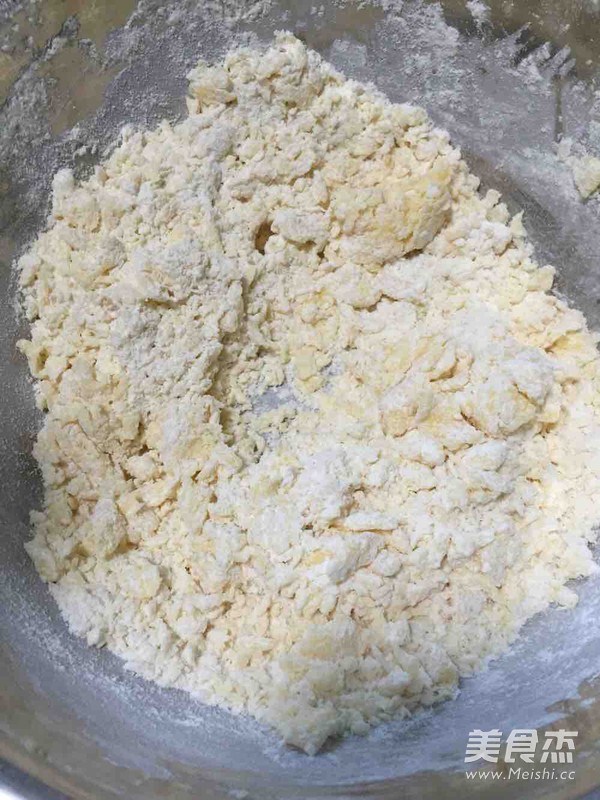 <a href=/shicai/diaoweipin/FengMi/index.html target=_blank><u>蜂蜜</u></a>核<a href=/shicai/guopin/Tao/index.html target=_blank><u>桃</u></a>派的做法