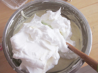 <a href=/shicai/guopin/PuTaoGan/index.html target=_blank><u><a href=/shicai/guopin/PuTao/index.html target=_blank><u>葡萄</u></a>干</u></a><a href=/shicai/guopin/ZhiMa/index.html target=_blank><u>芝麻</u></a><a href=zt/qifengdg target=_blank><u>戚风蛋糕</u></a>