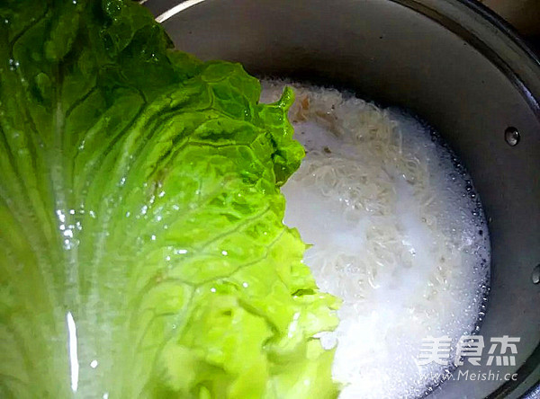 火锅丸煮面线的做法