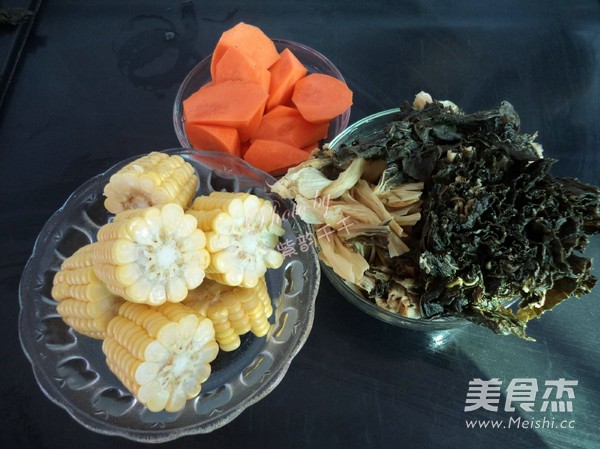 菜干猪骨汤的做法