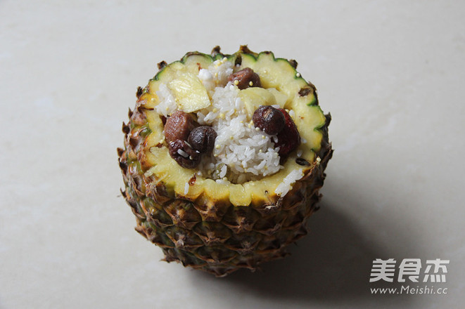 <a href=/shicai/guopin/BoLuo/index.html target=_blank><u>菠萝</u></a>八宝饭的做法