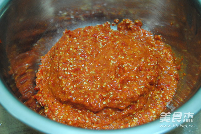 酸梅<a href=/shicai/shucai/LaJiao/index.html target=_blank><u>辣椒</u></a>酱的做法