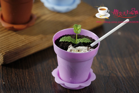 盆栽<a href=/shicai/mimian/ZhiShi/index.html target=_blank><u>芝士</u></a>蛋糕