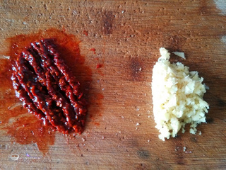 什锦<a href=/shicai/rouqin/NiuRou/index.html target=_blank><u>牛肉</u></a>丁