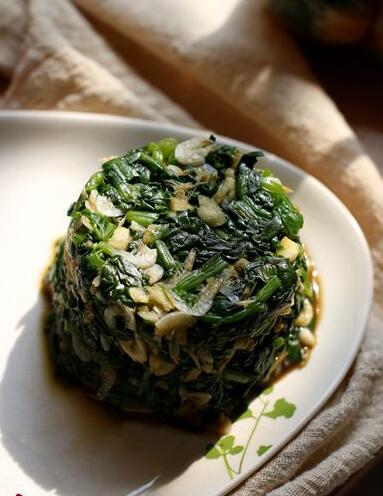 <a href=/shicai/shucai/BoCai/index.html target=_blank><u>菠菜</u></a>拌虾米