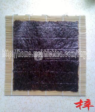 <a href=/shicai/rouqin/HuoTui/index.html target=_blank><u>火腿</u></a>蟹仔寿司