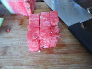 <a href=/shicai/guopin/XiGua/index.html target=_blank><u>西瓜</u></a><a href=/shicai/mimian/NaiLao/index.html target=_blank><u>奶酪</u></a>小点