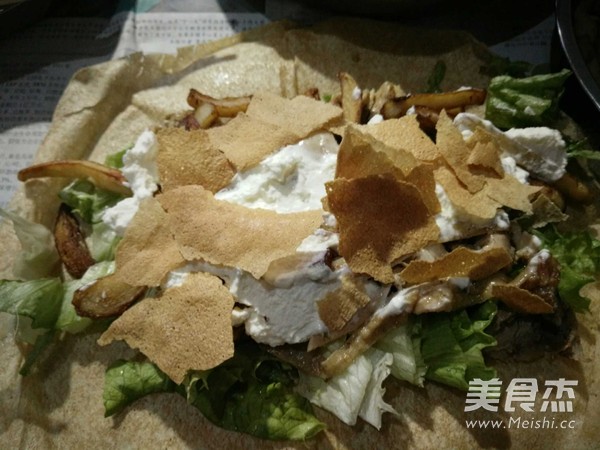 <a href=/shicai/rouqin/ZhengJi/index.html target=_blank><u>鸡肉</u></a>卷饼的做法