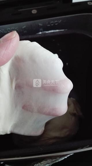 <a href=/shicai/guopin/HeiZhiMa/index.html target=_blank><u>黑<a href=/shicai/guopin/ZhiMa/index.html target=_blank><u>芝麻</u></a></u></a>土司