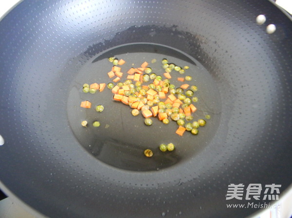 清蒸<a href=/shicai/mimian/DouFu/index.html target=_blank><u>豆腐</u></a>狮子头的做法