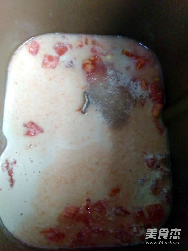 自制<a href=/shicai/diaoweipin/FanQieJiang/index.html target=_blank><u>番茄酱</u></a>的做法