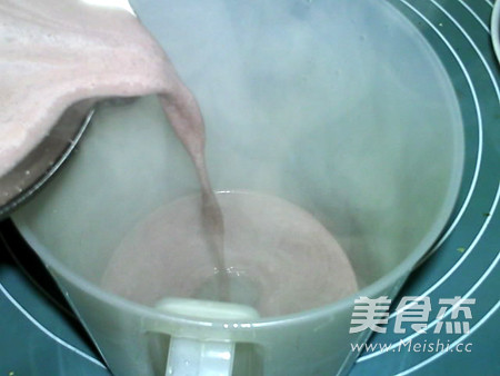 抗感染营养<a href=/shicai/mimian/HeiMi/index.html target=_blank><u>黑米</u></a>糊的做法