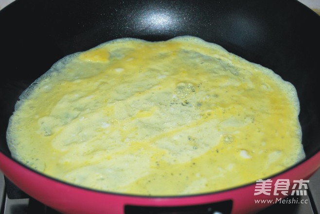 金针菇蛋皮丝拌<a href=/shicai/shucai/BoCai/index.html target=_blank><u>菠菜</u></a>的做法