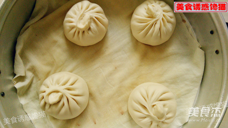 <a href=/shicai/shucai/BaiLuoBo/index.html target=_blank><u>白<a href=/shicai/shucai/LuoBo/index.html target=_blank><u>萝卜</u></a></u></a>肉包的做法