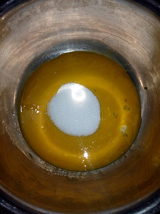 <a href=/shicai/mimian/QiaoKeLi/index.html target=_blank><u>巧克力</u></a>奶戚风