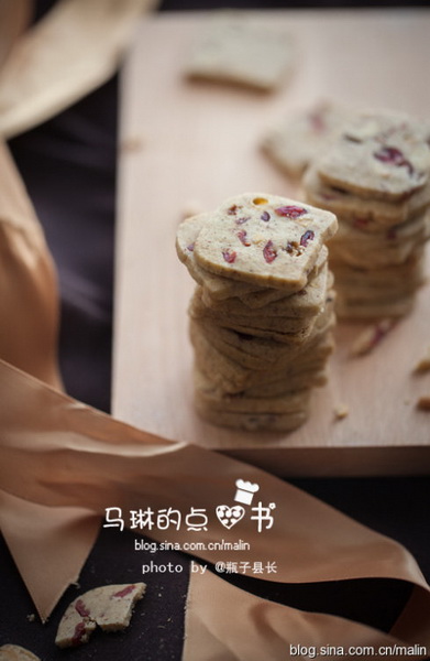 咖啡<a href=/shicai/guopin/HuaSheng/index.html target=_blank><u>花生</u></a>酥的做法