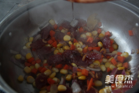 #苏泊尔•蒸汽球釜# 香喷喷De七彩焖饭的做法