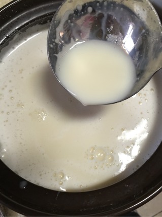 <a href=/shicai/mimian/DouFuNao/index.html target=_blank><u><a href=/shicai/mimian/DouFu/index.html target=_blank><u>豆腐</u></a>脑</u></a>