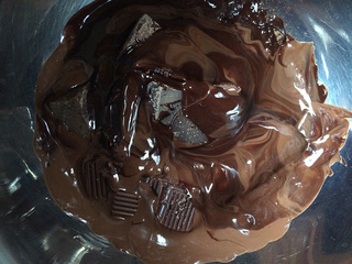 生<a href=/shicai/mimian/QiaoKeLi/index.html target=_blank><u>巧克力</u></a>