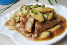 <a href=/shicai/rouqin/JiTui/index.html target=_blank><u>鸡腿</u></a>菇