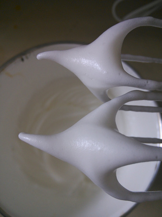 <a href=/shicai/diaoweipin/FanQieJiang/index.html target=_blank><u>番茄酱</u></a><a href=zt/qifengdg target=_blank><u>戚风蛋糕</u></a>