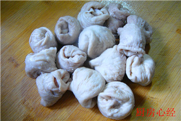 九转<a href=/shicai/rouqin/DaChang/index.html target=_blank><u>大肠</u></a>步骤4