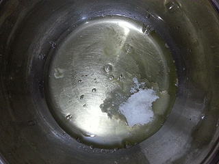 无油<a href=/shicai/mimian/NiuNai/index.html target=_blank><u>牛奶</u></a><a href=zt/qifengdg target=_blank><u>戚风蛋糕</u></a>