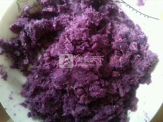 <a href=/shicai/shucai/ZiShu/index.html target=_blank><u>紫薯</u></a>酥饼