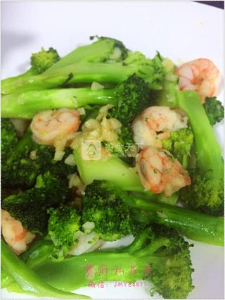 蒜蓉虾仁<a href=/shicai/shucai/XiLanHua/index.html target=_blank><u>西兰花</u></a>