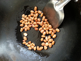 宫爆<a href=/shicai/guopin/Xing/index.html target=_blank><u>杏</u></a>鲍菇