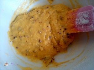 (3<a href=/shicai/guopin/ManYueMei/index.html target=_blank><u>蔓越莓</u></a><a href=zt/qifengdg target=_blank><u>戚风蛋糕</u></a>步骤4