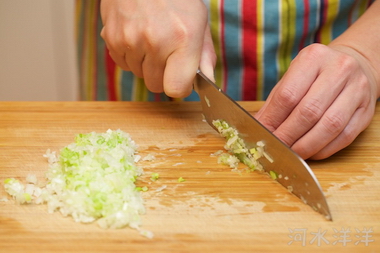 老北京炸酱面步骤3