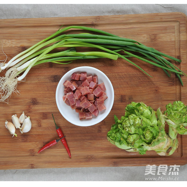 【童妈菜谱】<a href=/shicai/rouqin/HuoTui/index.html target=_blank><u>火腿</u></a>炒<a href=/shicai/shucai/JieCai/index.html target=_blank><u>芥菜</u></a>头的做法