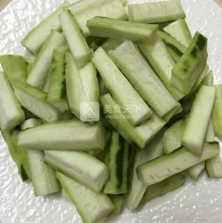 清炒<a href=/shicai/shucai/SiGua/index.html target=_blank><u>丝瓜</u></a>