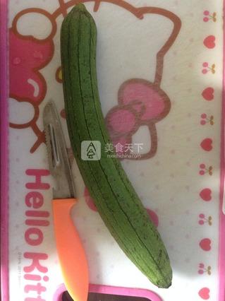 <a href=/shicai/shucai/SiGua/index.html target=_blank><u>丝瓜</u></a>蛋黄饼