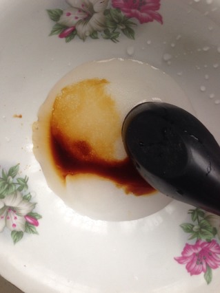 凉拌<a href=/shicai/shucai/YangCong/index.html target=_blank><u>洋葱</u></a>雪<a href=/shicai/guopin/Li/index.html target=_blank><u>梨</u></a>