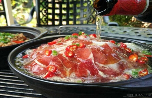 气<a href=/shicai/rouqin/Xue/index.html target=_blank><u>血</u></a>双补6大民间常用食疗方