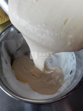 <a href=/shicai/shucai/NanGua/index.html target=_blank><u>南瓜</u></a>蛋糕卷