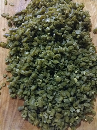 <a href=/shicai/rouqin/ZhuRou/index.html target=_blank><u>猪肉</u></a><a href=/shicai/shucai/JiangDou/index.html target=_blank><u>豇豆</u></a>馅水饺