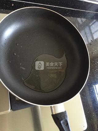 煎<a href=/shicai/shucai/YuTou/index.html target=_blank><u>芋头</u></a>糕