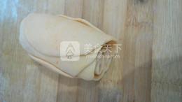 <a href=/shicai/shucai/NanGua/index.html target=_blank><u>南瓜</u></a>玫瑰<a href=/shicai/mimian/MianBao/index.html target=_blank><u>面包</u></a>