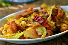 圆<a href=/shicai/shucai/BaiCai/index.html target=_blank><u>白菜</u></a>炒肉