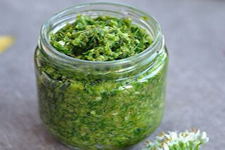 <a href=/shicai/shucai/JiuCai/index.html target=_blank><u>韭菜</u></a>花酱的做法