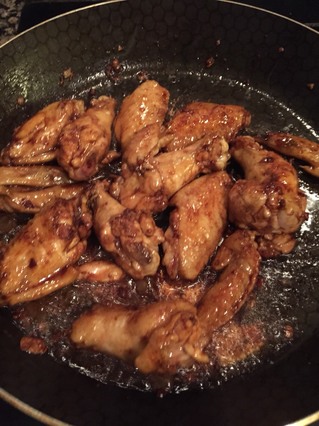 <a href=/shicai/guopin/BoLuo/index.html target=_blank><u>菠萝</u></a><a href=/shicai/rouqin/JiChi/index.html target=_blank><u>鸡翅</u></a>