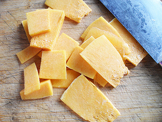 <a href=/shicai/mimian/YanMai/index.html target=_blank><u>燕麦</u></a><a href=/shicai/shucai/NanGua/index.html target=_blank><u>南瓜</u></a>糊