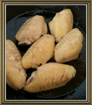 红烧<a href=/shicai/rouqin/JiChi/index.html target=_blank><u>鸡翅</u></a>