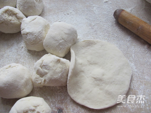 烟熏味烧肉包的做法