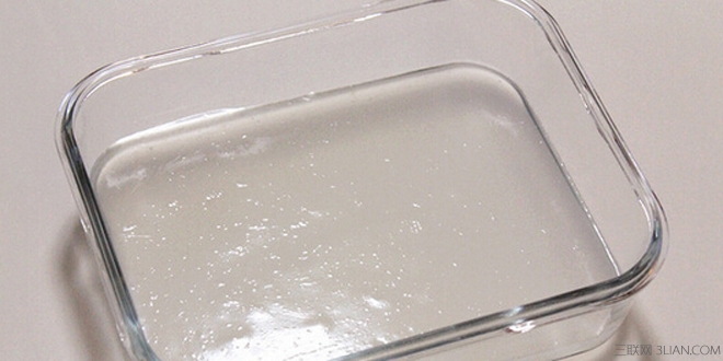 <a href=zt/liangfen target=_blank><u>凉粉的做法大全</u></a> 自制<a href=/shicai/mimian/LvDou/index.html target=_blank><u>绿豆</u></a>凉粉开胃消暑