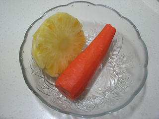 <a href=/shicai/guopin/BoLuo/index.html target=_blank><u>菠萝</u></a><a href=/shicai/shucai/HuLuoBo/index.html target=_blank><u>胡<a href=/shicai/shucai/LuoBo/index.html target=_blank><u>萝卜</u></a></u></a>汁